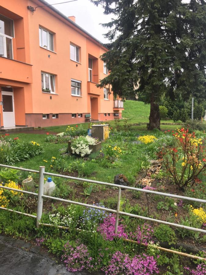 Apartman Monya Turčianske Teplice Zewnętrze zdjęcie